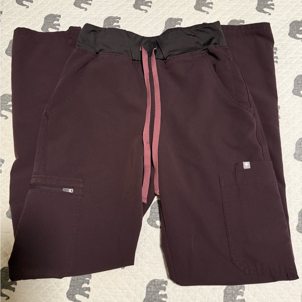 Women’s Figs High Waisted Yola Scrub Pant Tall